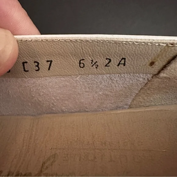 Salvatore Ferragamo Pumps Shoes Logo Monotone Women's 6.5 2A Black White Vtg - Picture 9 of 9